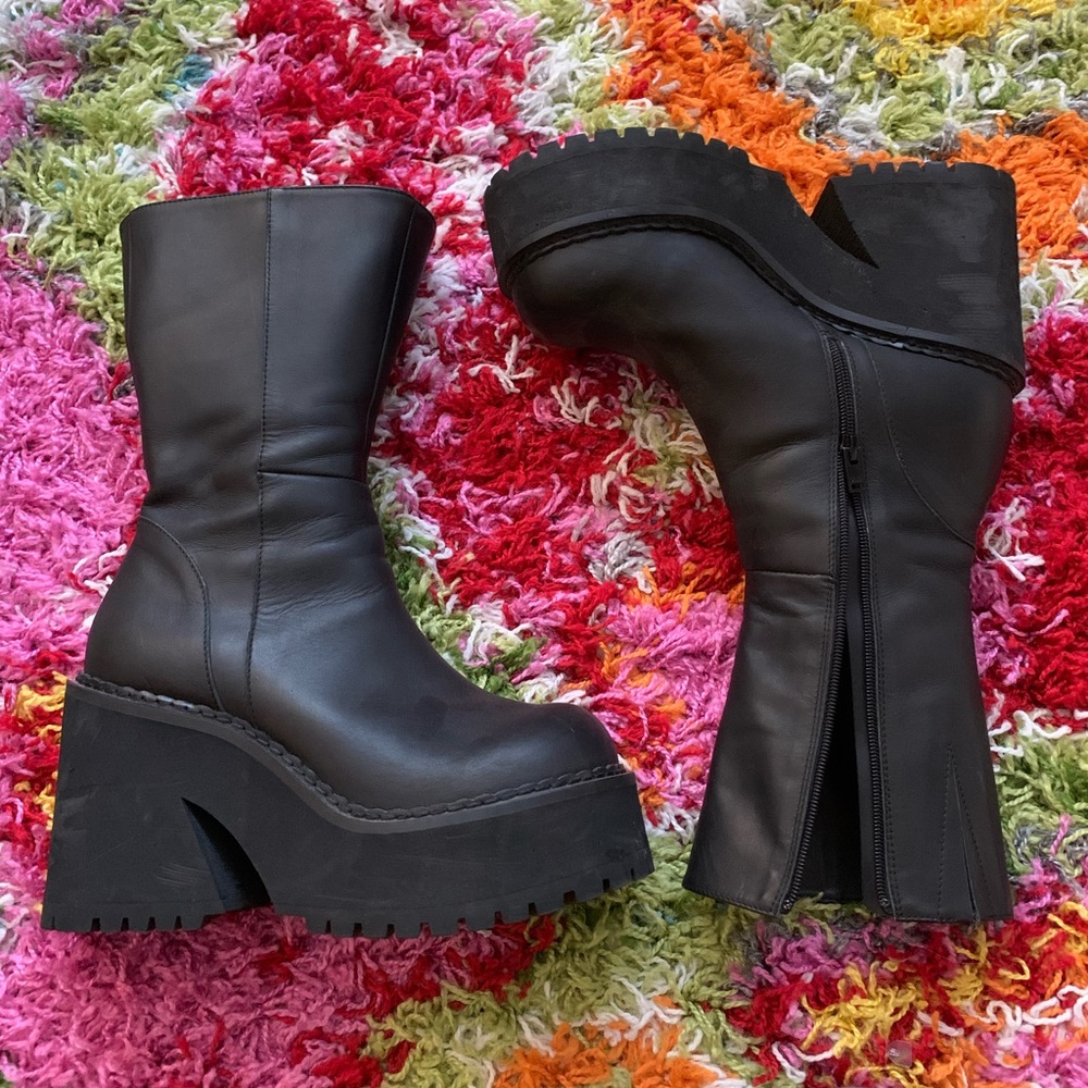 UNIF Parker Boots. Women’s 9.